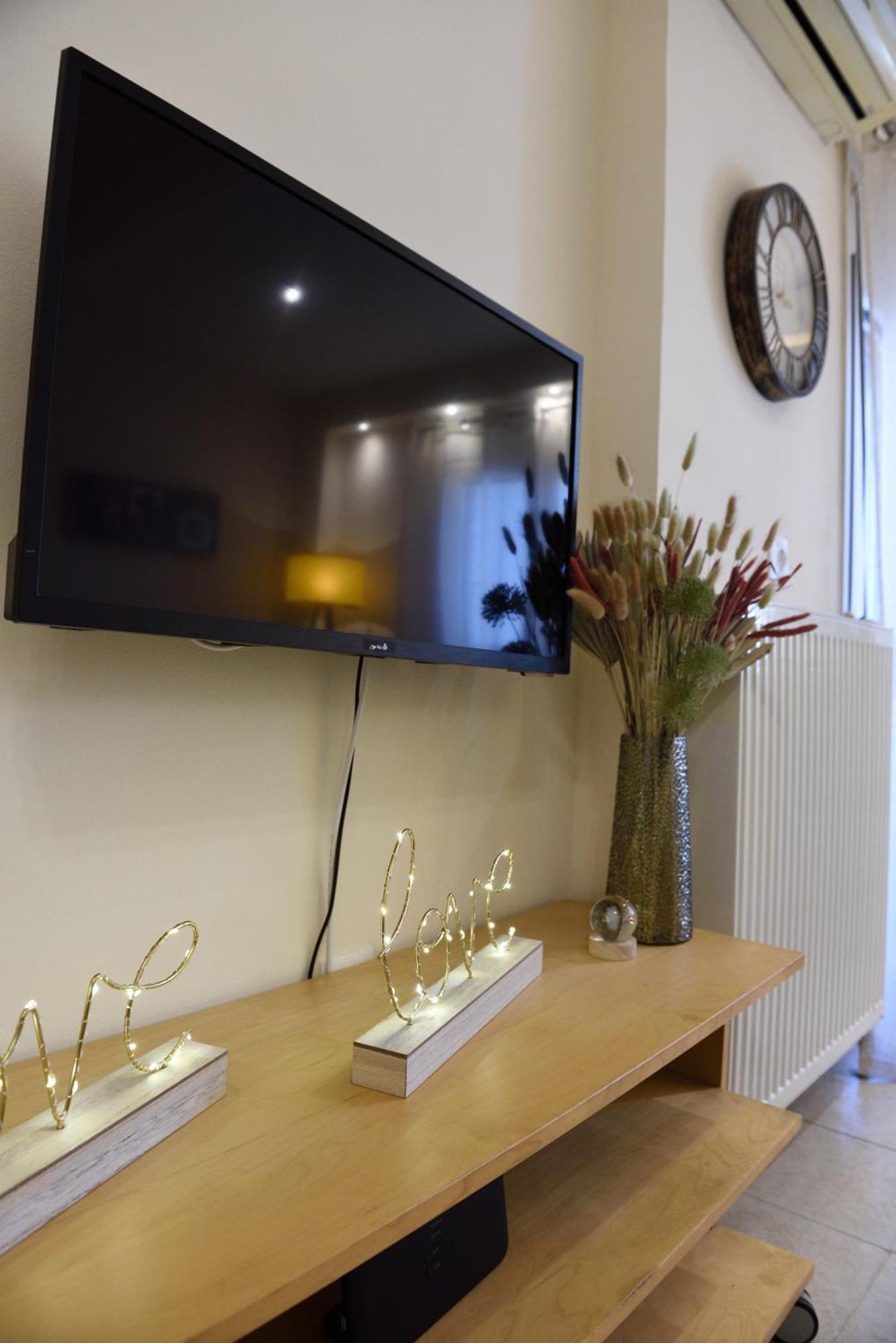 2Downtown.Dandelion Apartment เทสซาโลนิกิ ภายนอก รูปภาพ
